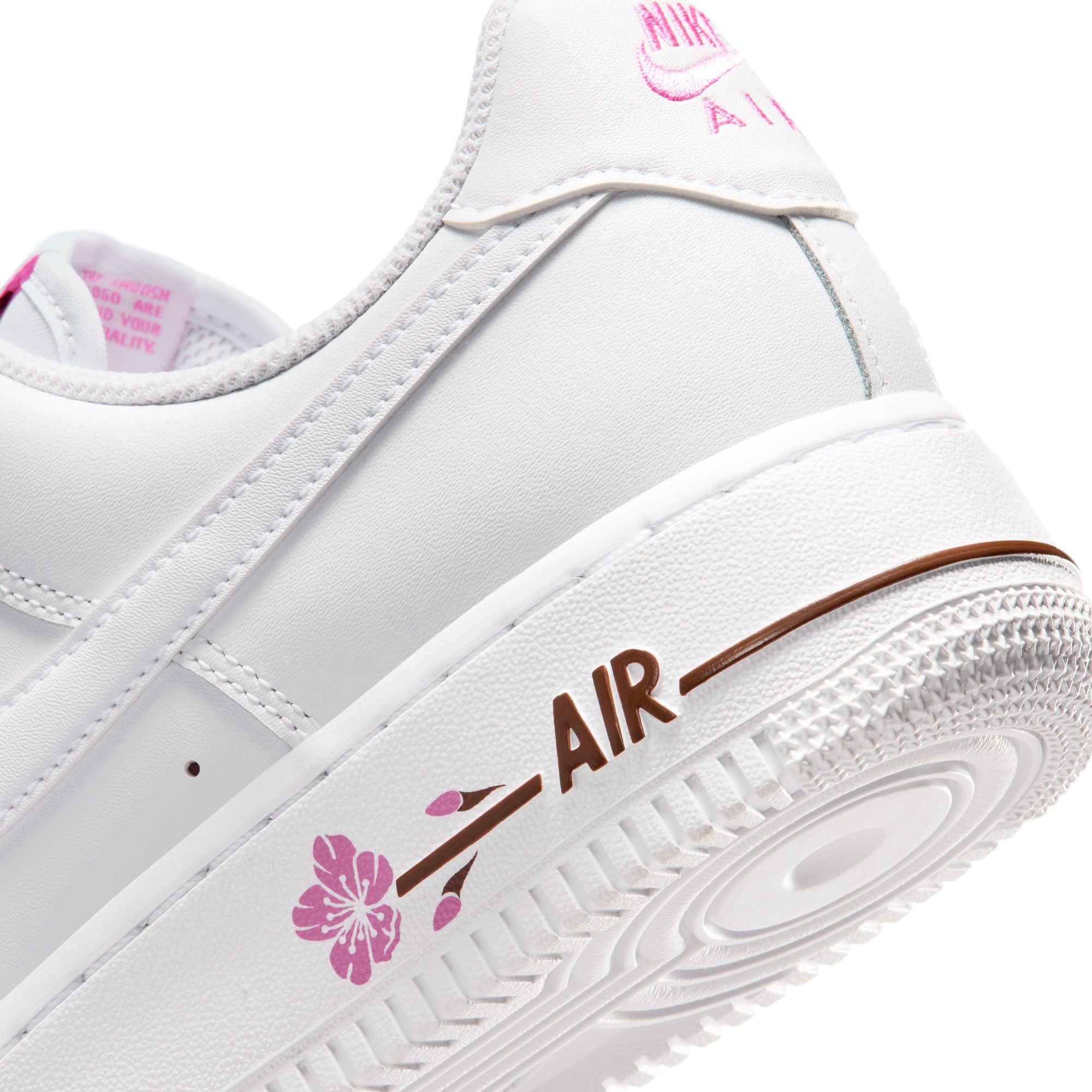 Womens Nike Air Force 1 '07 SE 'White/Pink'