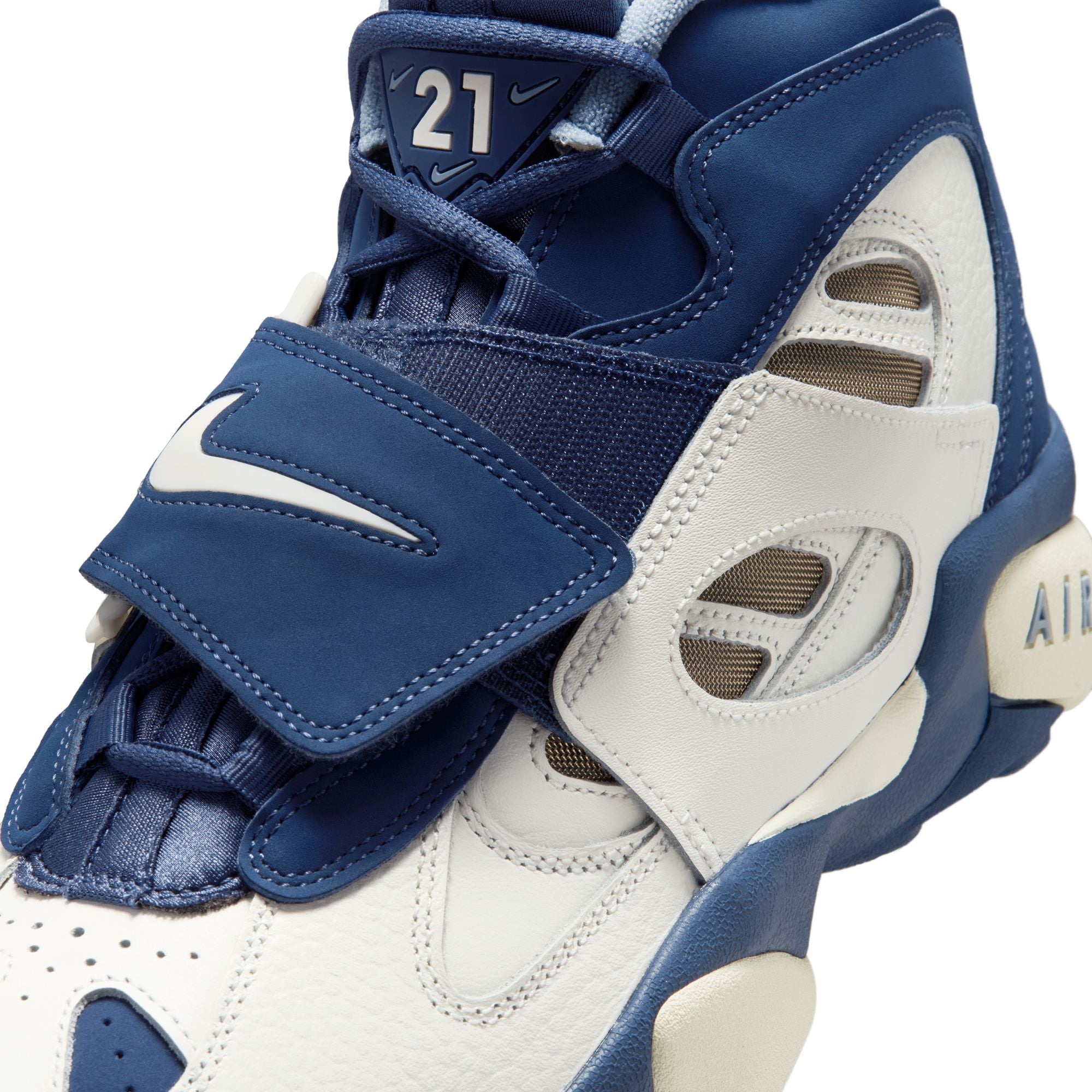 Nike Air Diamond Turf II 'Sail/Blue Grey'
