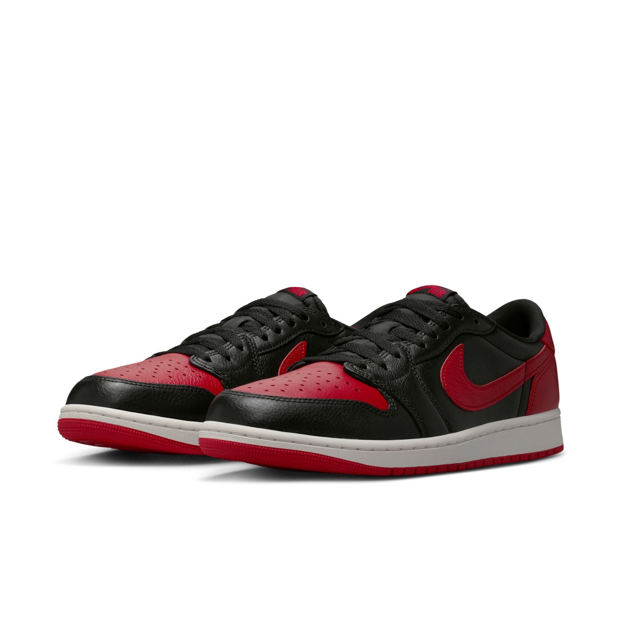 Air Jordan 1 Retro Low OG 'Banned'