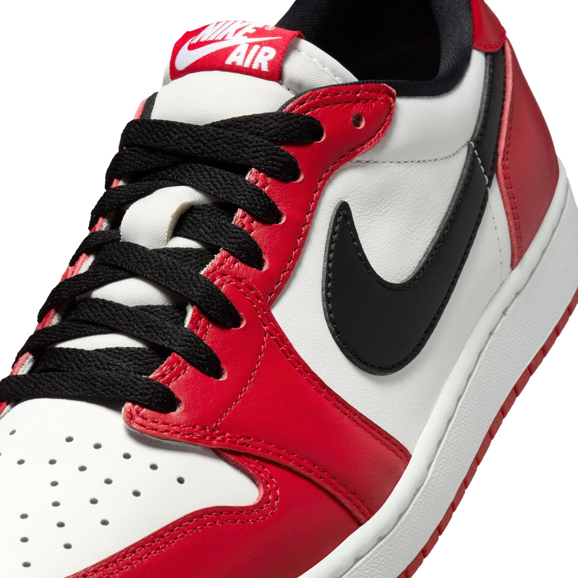 Air Jordan 1 Retro Low OG 'Chicago'