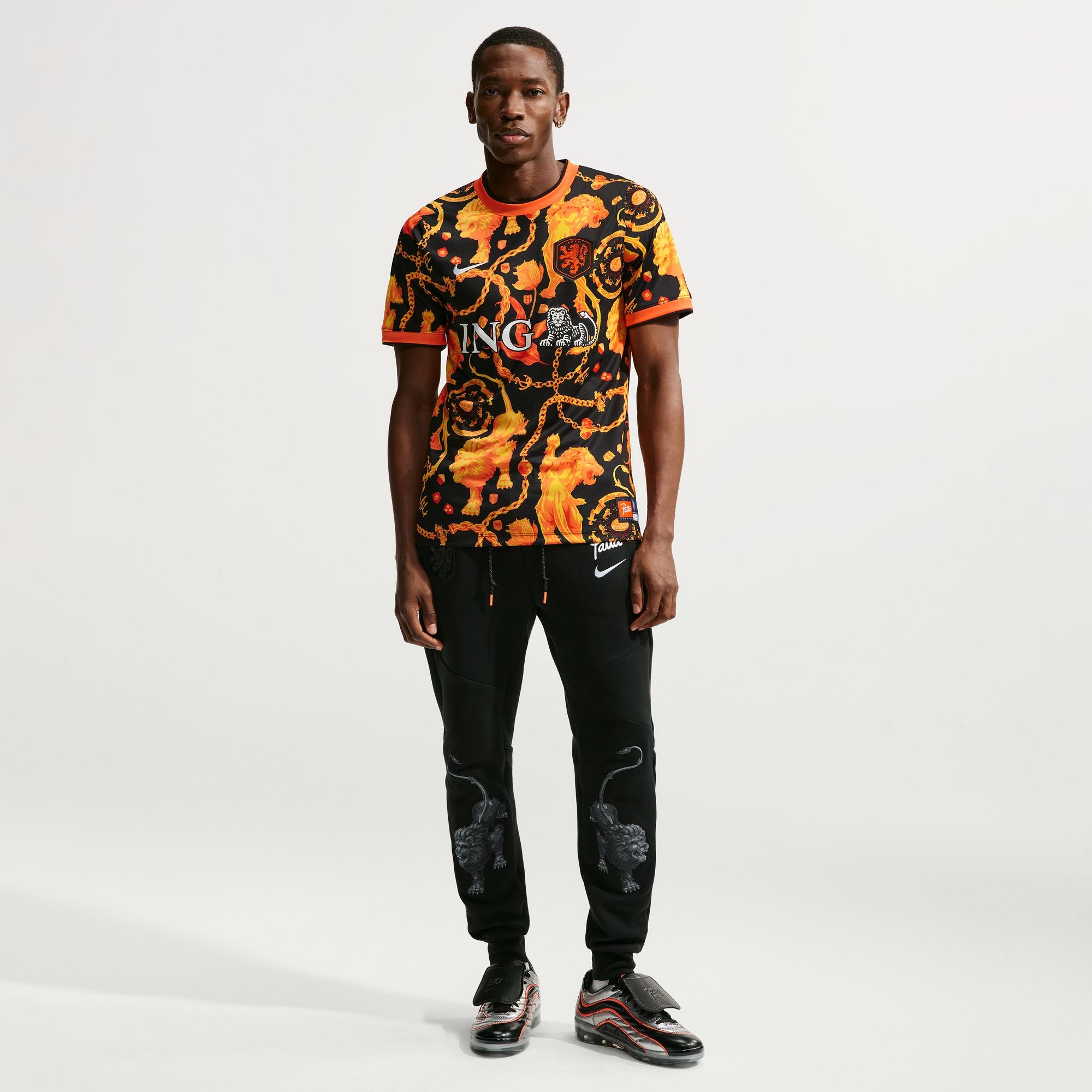 Nike Netherlands x Patta Pro Short-Sleeve Soccer Jersey