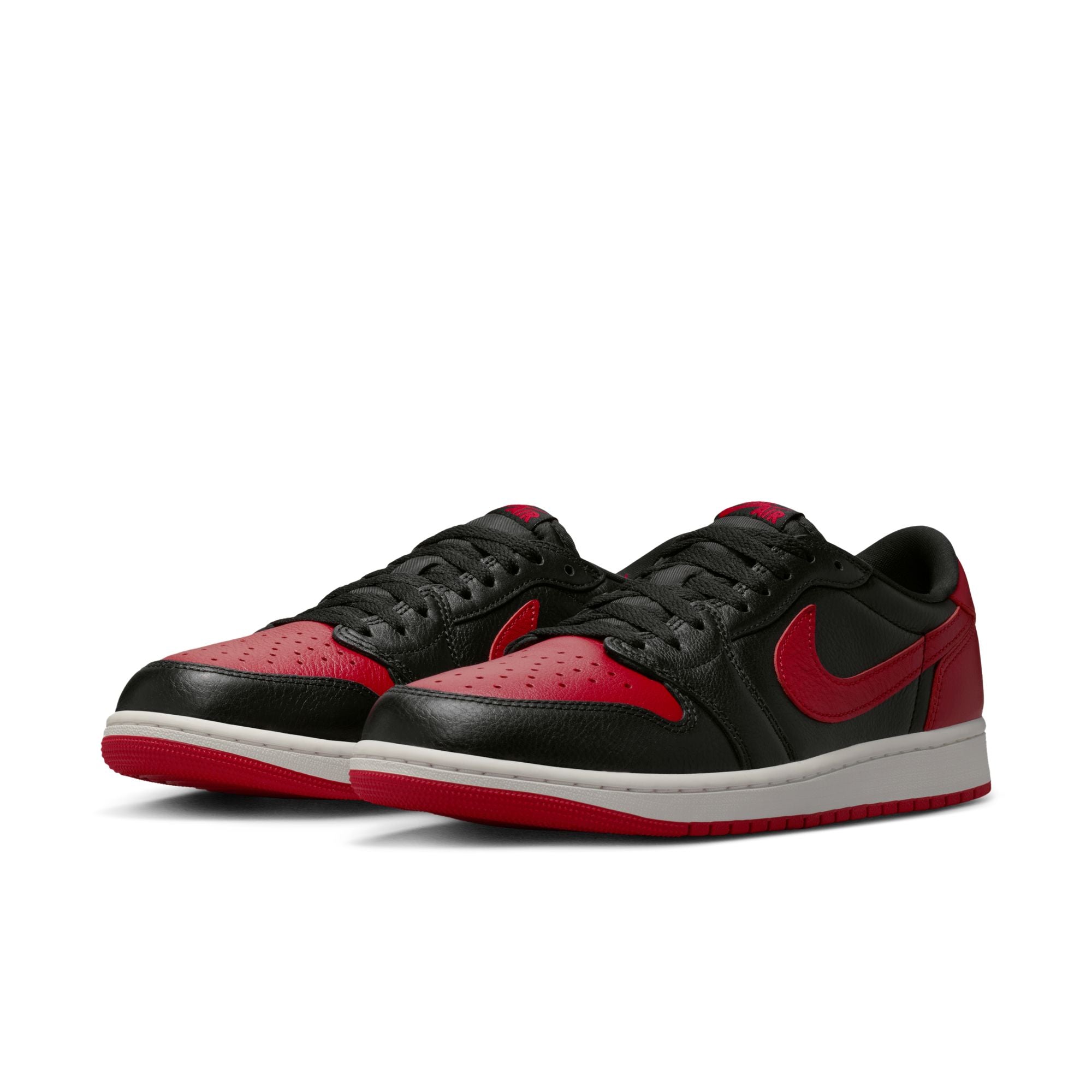 Air Jordan 1 Retro Low OG 'Banned'