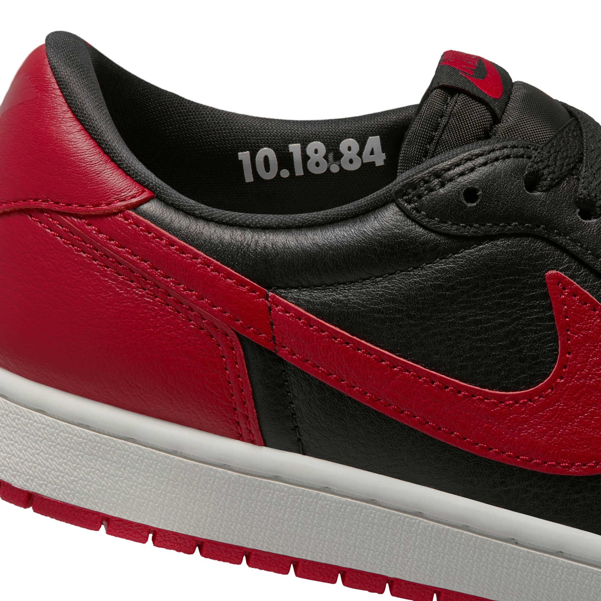 Air Jordan 1 Retro Low OG 'Banned'